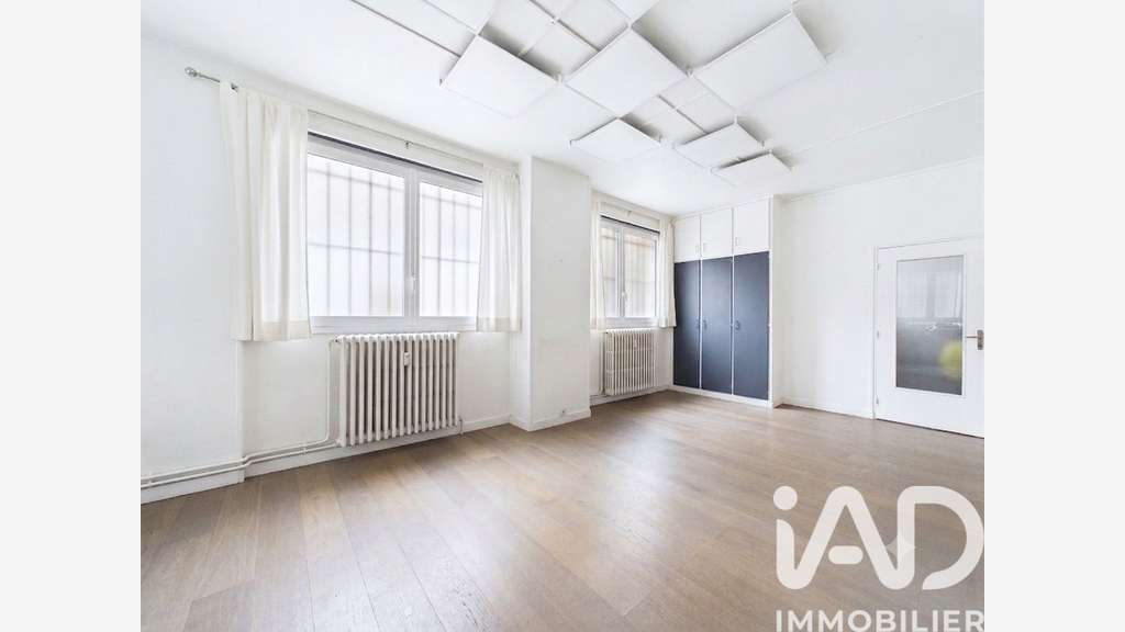 AV local commercial à Paris 13e Rue Paulin Enfert