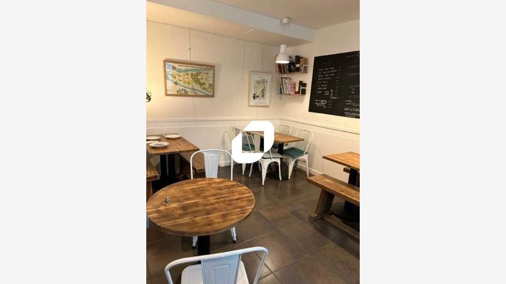 Vente Local commercial 152m² Paris