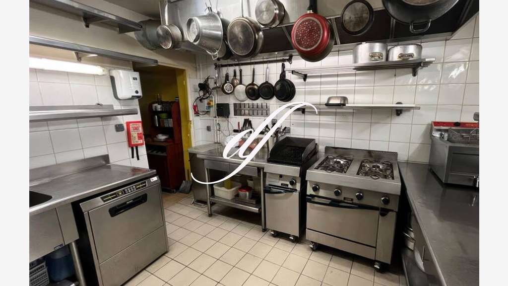 Vente murs libres 48m² avec extraction Paris 75014