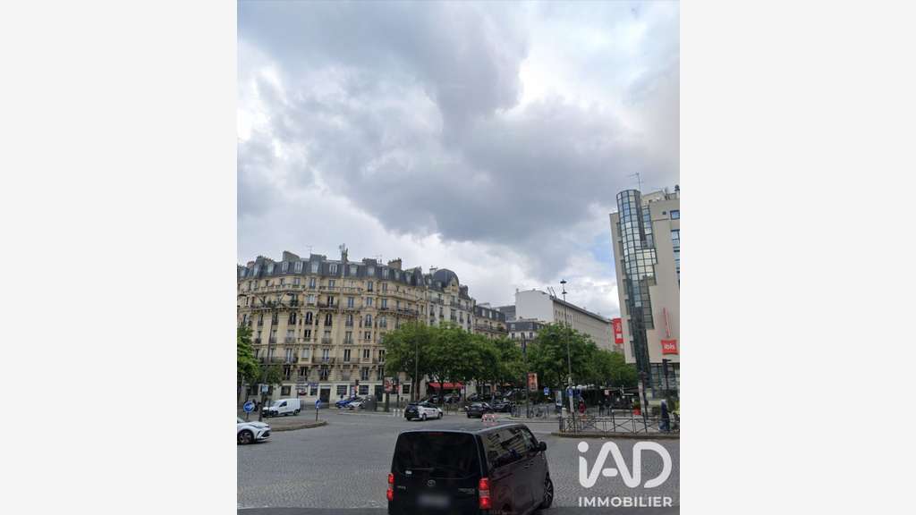 Cède local professionnel 96m² à Paris Montparnasse