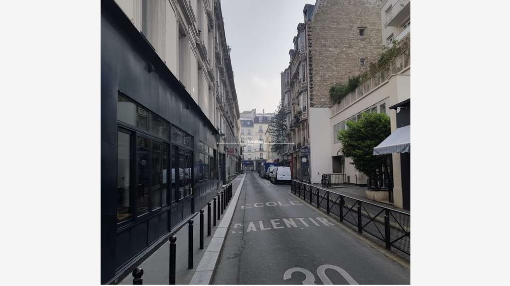 AV Immobilier commercial + Appart 210m² Paris 16