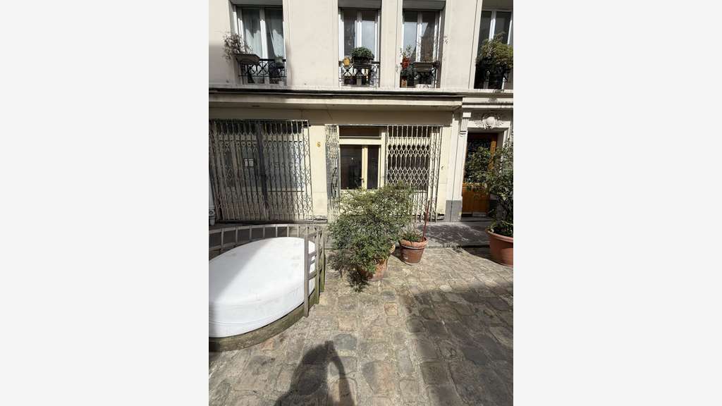 Murs à vendre 39m² à Paris 17ème Métro La Fourche
