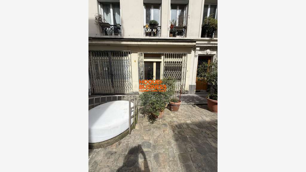 Murs à vendre 39m² à Paris 17ème Métro La Fourche