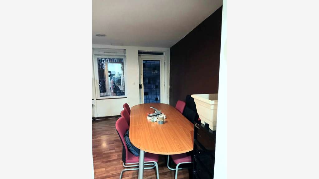 AV local commercial 69m² avec studio à Paris 75018
