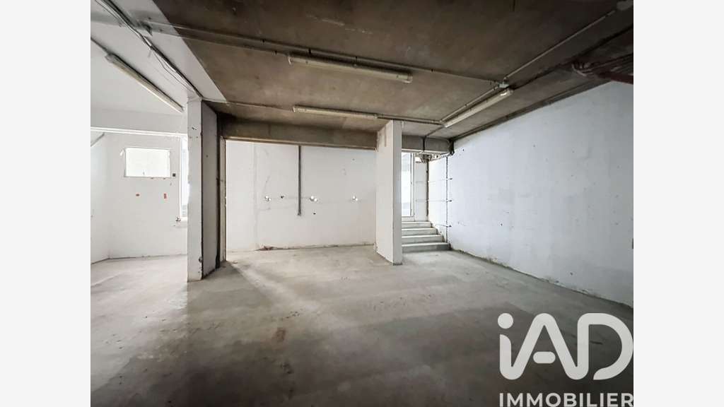 Vente local commercial à Paris Nord Montmartre