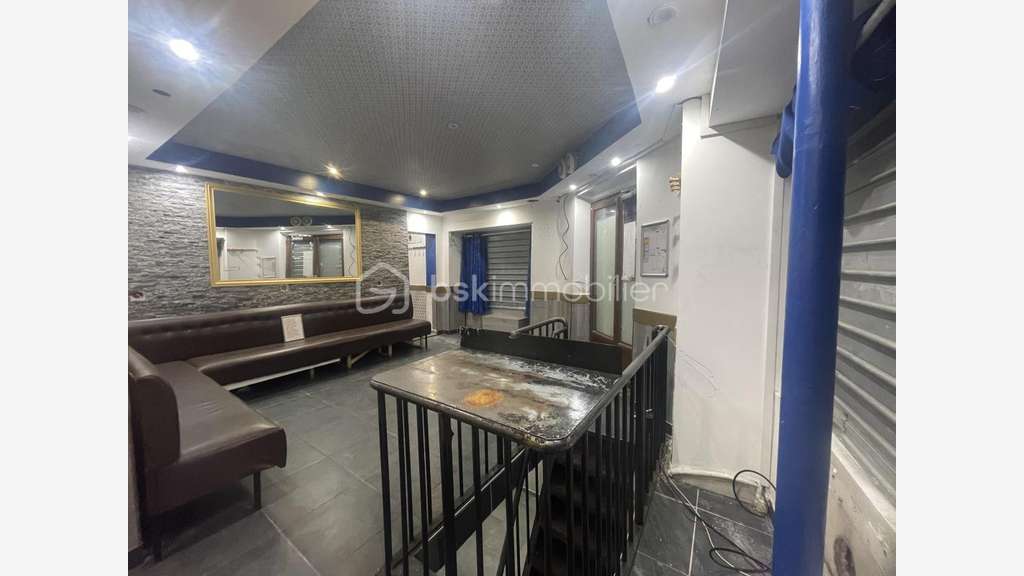 Vente local commercial de 54m² à Paris 75018
