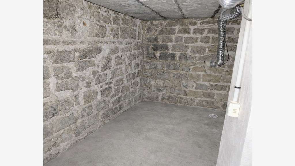 Cave à vendre à Paris 19eme
