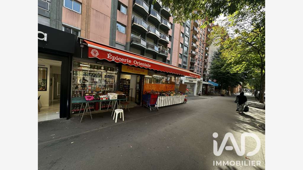 Local commercial à Paris