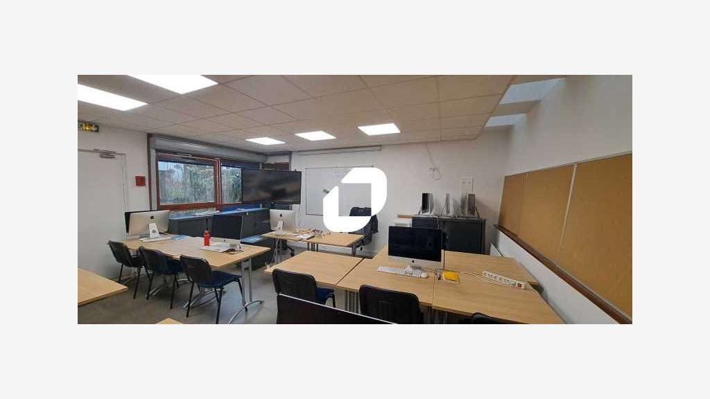 Vente Local commercial 216m² Paris
