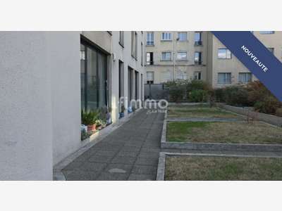 Belleville - Local commercial de 93 m²