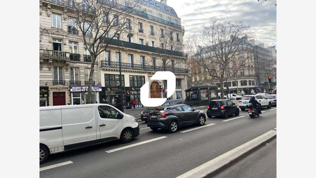Vente Local commercial 108m² Paris