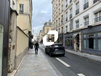 Vente Local commercial 74m² Paris