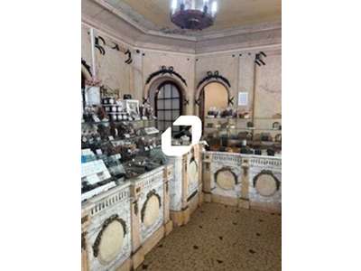 Vente Locaux commerciaux - Boutiques à Paris 7e