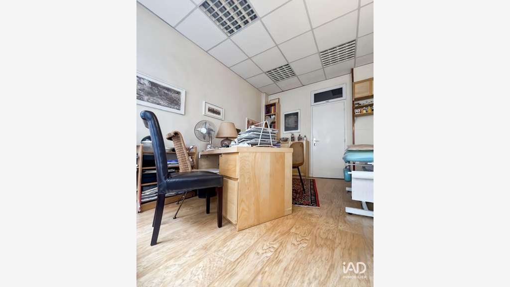 Vente local divisible premium à Paris St-Lazare
