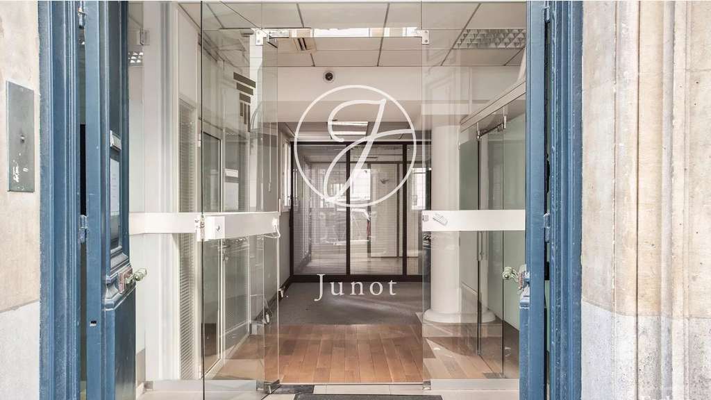 Vente local commercial 218m² Paris 8ème