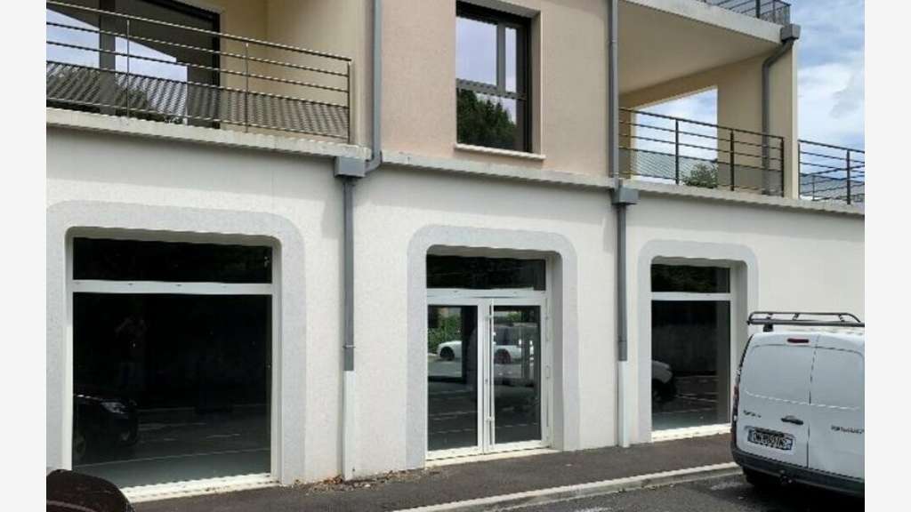 Vente locaux commerciaux neufs 407m² à Pau Sud