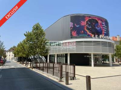 Vente murs occupés en centre-ville de Pau
