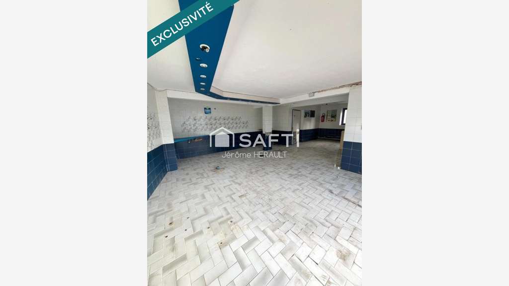 AV local commercial 45m² centre village Pénestin
