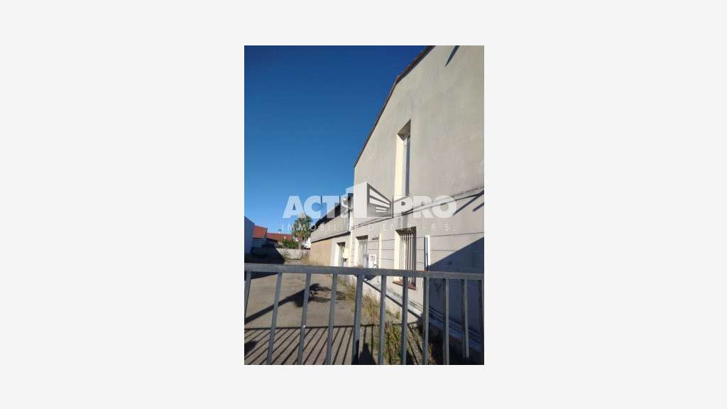 Vente ensemble immobilier 849m² à Perpignan