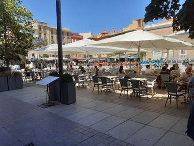 Local restaurant 300m² terrain 200m² à Perpignan 