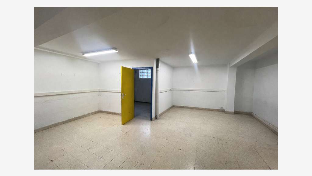 AV local commercial 115m² empl strat Perpignan