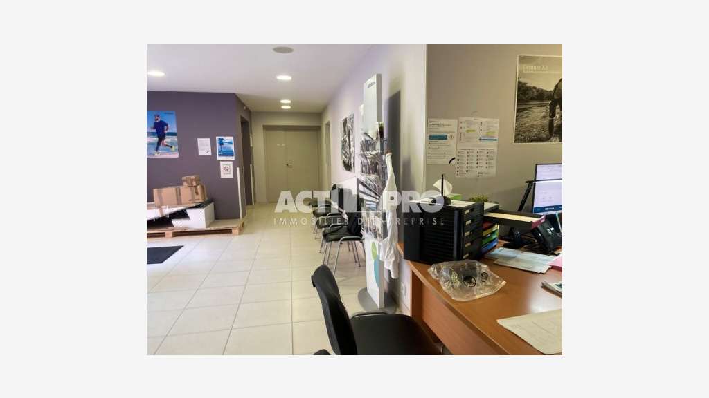 Vente local d'activité 340m² à Perpignan