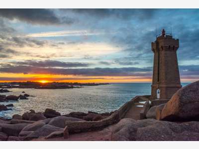 A VENDRE LOCAL COMMERCIAL A PERROS-GUIREC