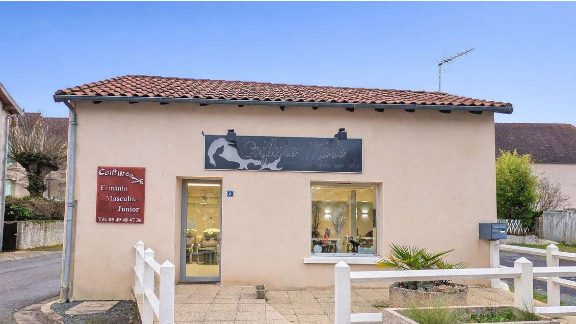 AV local commercial 52m² centre bourg de Persac