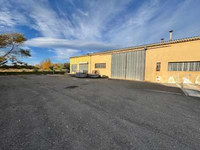 Vente local commercial libre 860m² ZA Pertuis