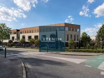 Locaux commerciaux neufs à vendre à Pertuis À la j