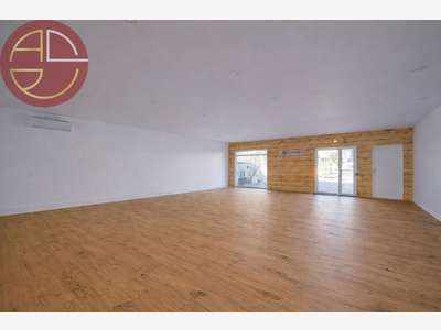 AV local commercial 485m² à Plaisance-du-Touch