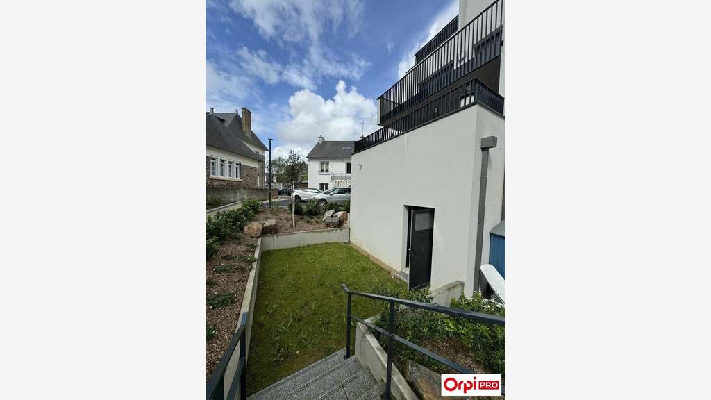 Local commercial neuf 162.56m² à vendre à Plérin