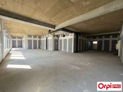 PLÉRIN - LOCAL COMMERCIAL à vendre