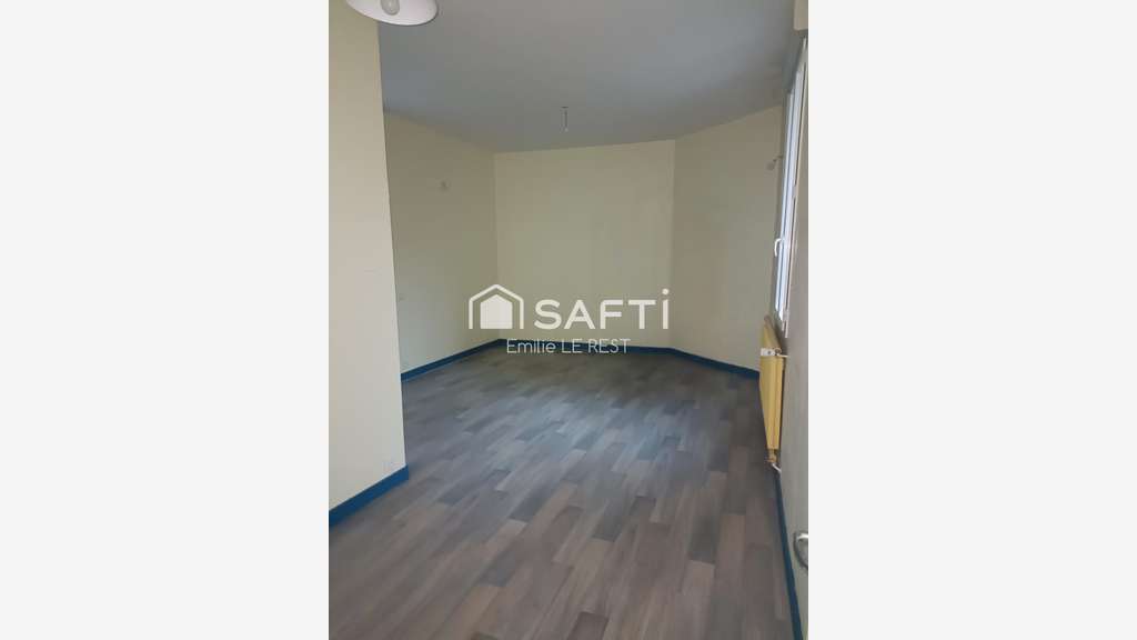 Vente local commercial 227m² au cœur de Plomodiern