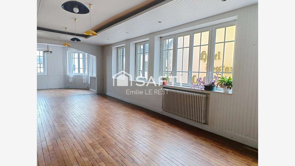Vente local commercial 227m² au cœur de Plomodiern