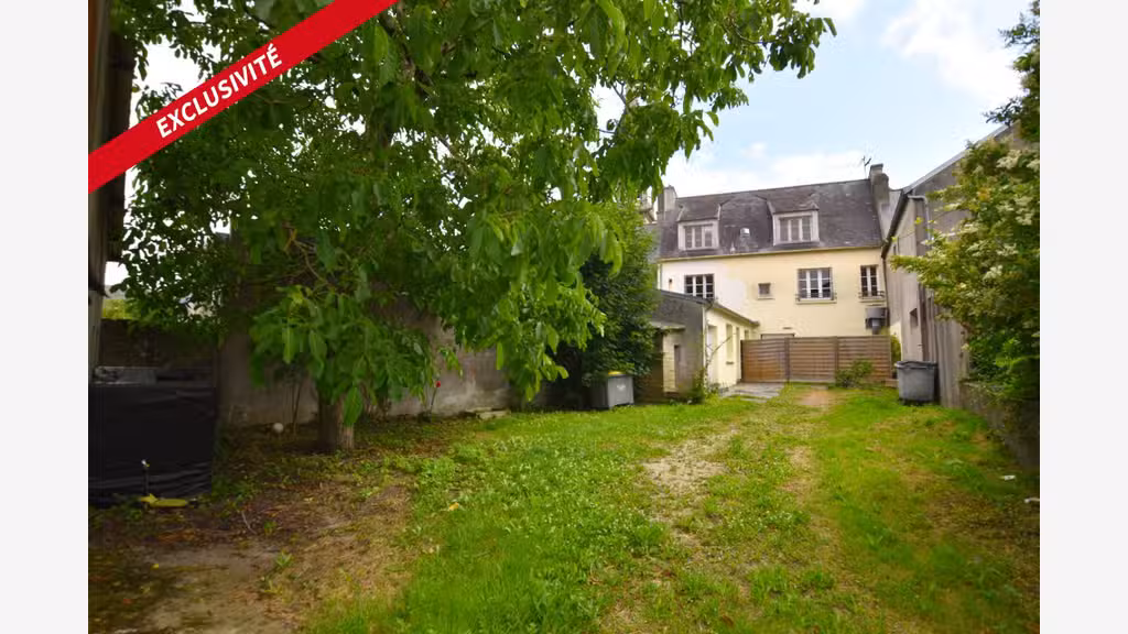 Vente immeuble de 213m² Centre de Plonévez-Porzay