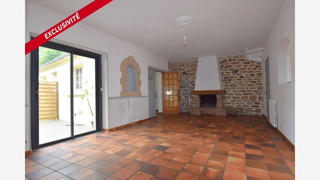 Vente immeuble de 213m² Centre de Plonévez-Porzay