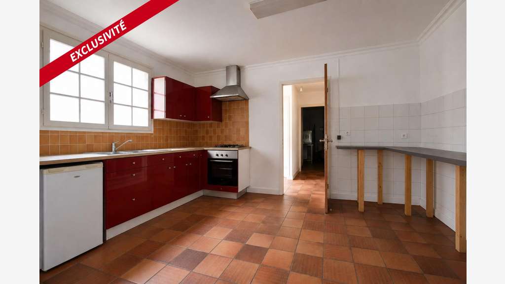 Vente immeuble de 213m² Centre de Plonévez-Porzay