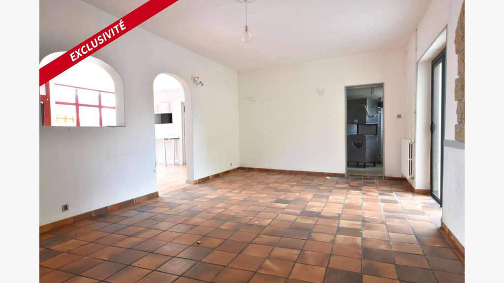 Vente immeuble de 213m² Centre de Plonévez-Porzay