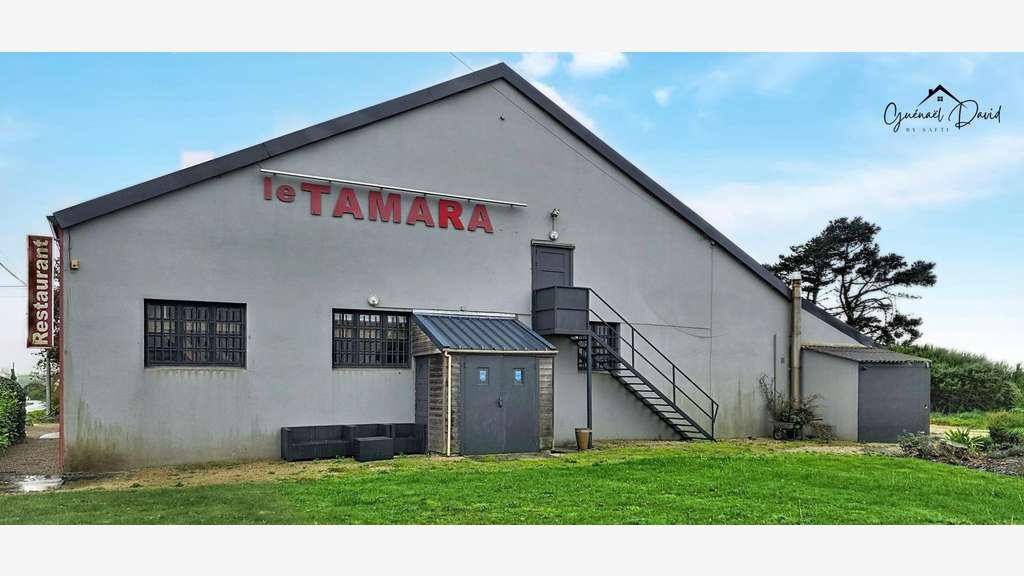 Vente local commercial polyvalent 546m² Plougoulm