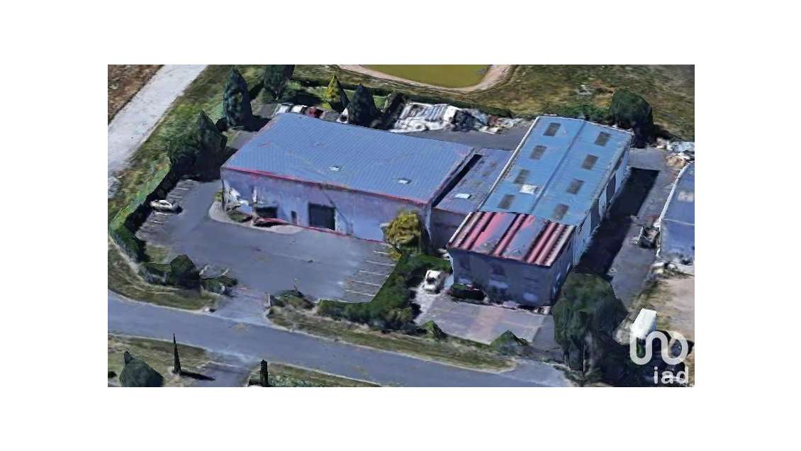 Vente murs commerciaux 1845m² à Pocé-sur-Cisse