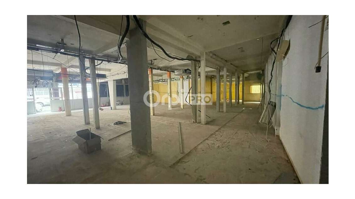 Local commercial 370m² à vendre à Pointe à Pitre