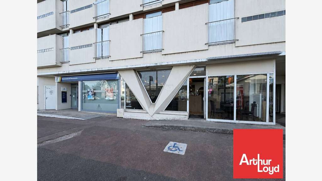 Local commercial 95m² à vendre bel empl à Poitiers