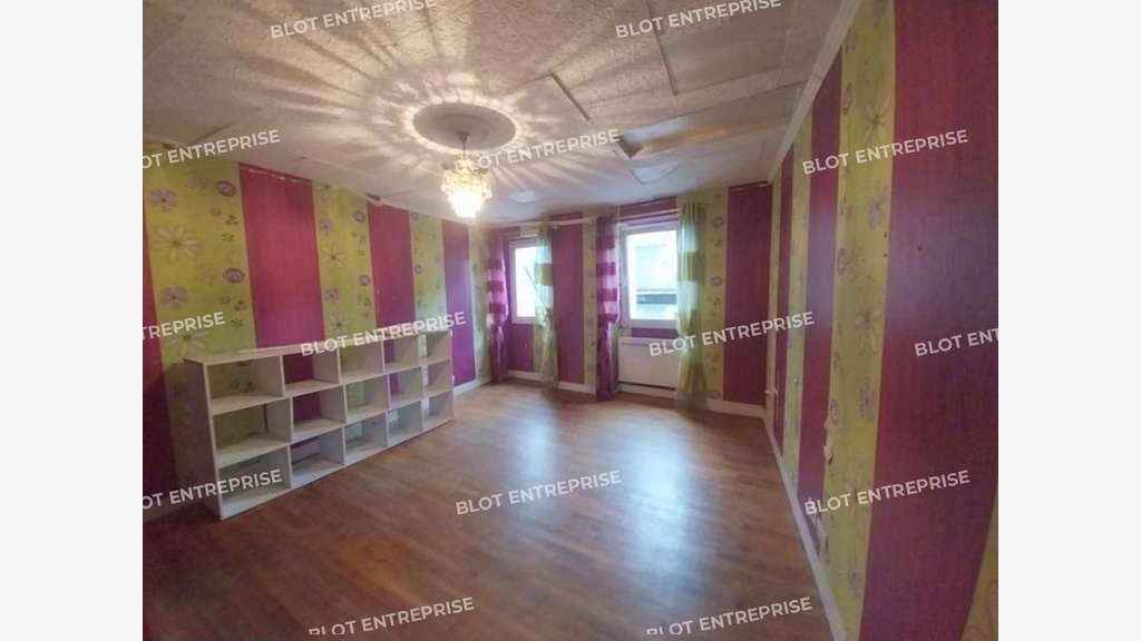 A vendre immeuble mixte 165m² à Pontivy centre