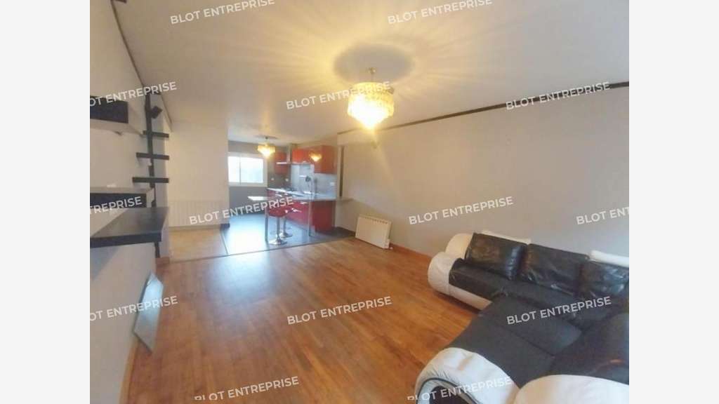 A vendre immeuble mixte 165m² à Pontivy centre