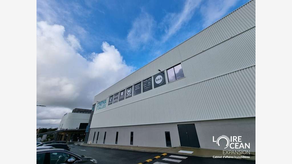 A vendre local commercial neuf de 257m² à Pornic