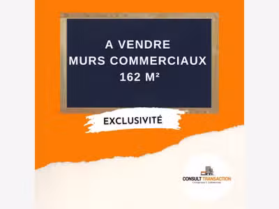 Vente murs commerciaux vides de 162m² à Pornic