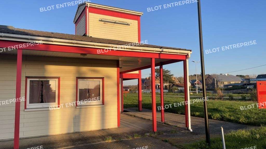 A vendre/à louer locaux 365m² ZA Pornichet