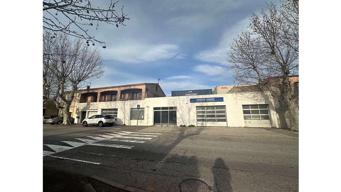 Vente local 240m² à Port-Saint-Louis-du-Rhône
