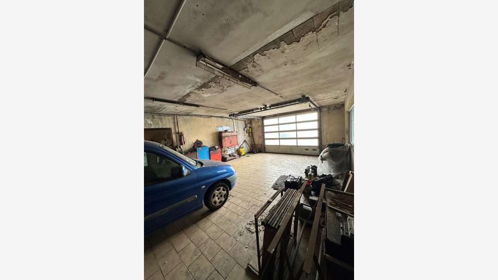 Vente local 240m² à Port-Saint-Louis-du-Rhône